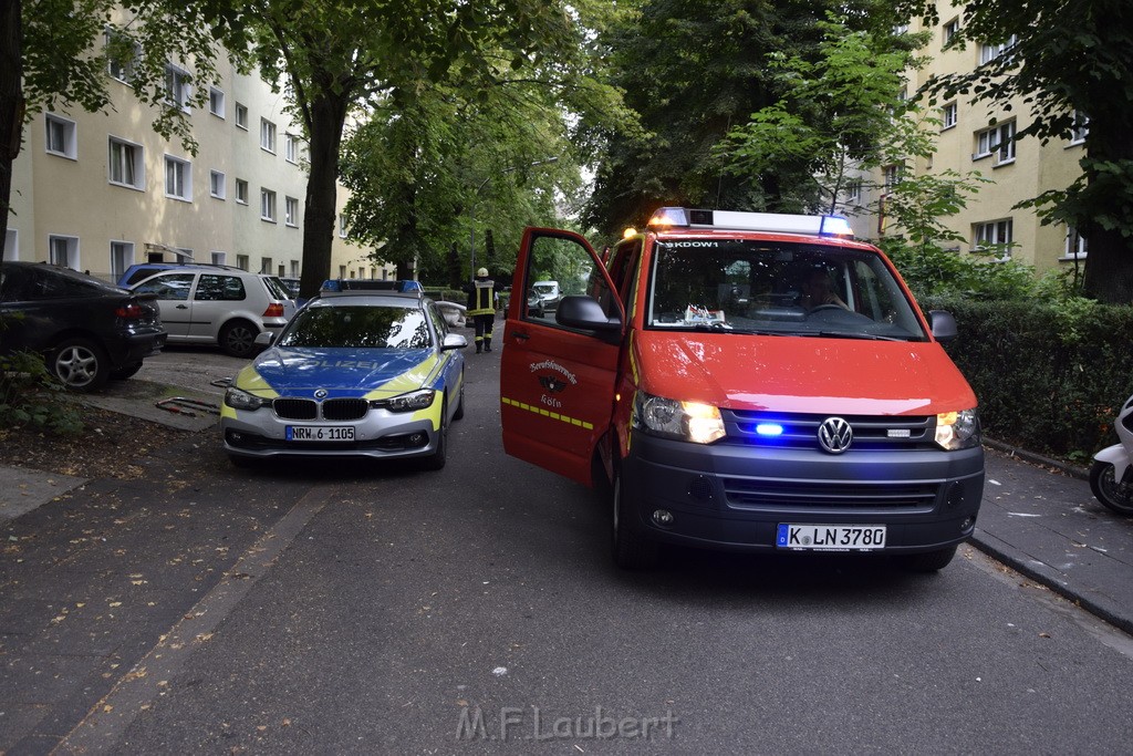 Feuer Koeln Vingst Noerdlingerstr P02.JPG - Miklos Laubert